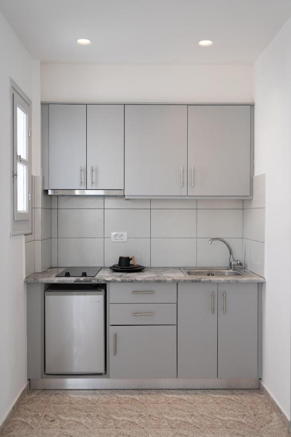 White Lily Suites & Lofts - Adults Only 16 Plus Perivolos  Exterior foto