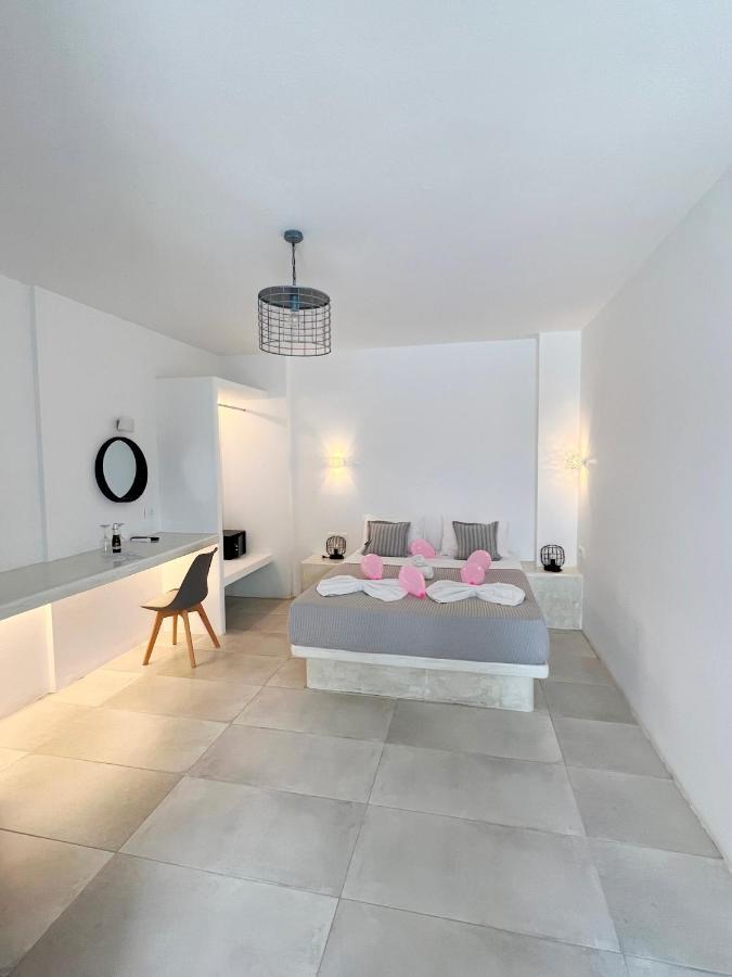 White Lily Suites & Lofts - Adults Only 16 Plus Perivolos  Exterior foto