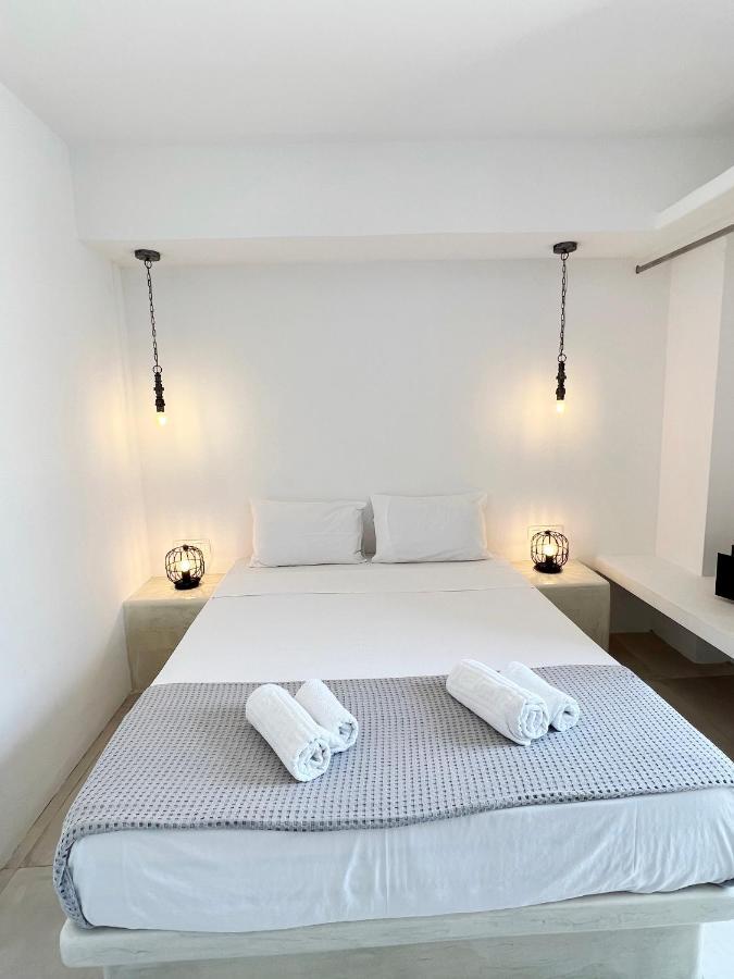 White Lily Suites & Lofts - Adults Only 16 Plus Perivolos  Exterior foto
