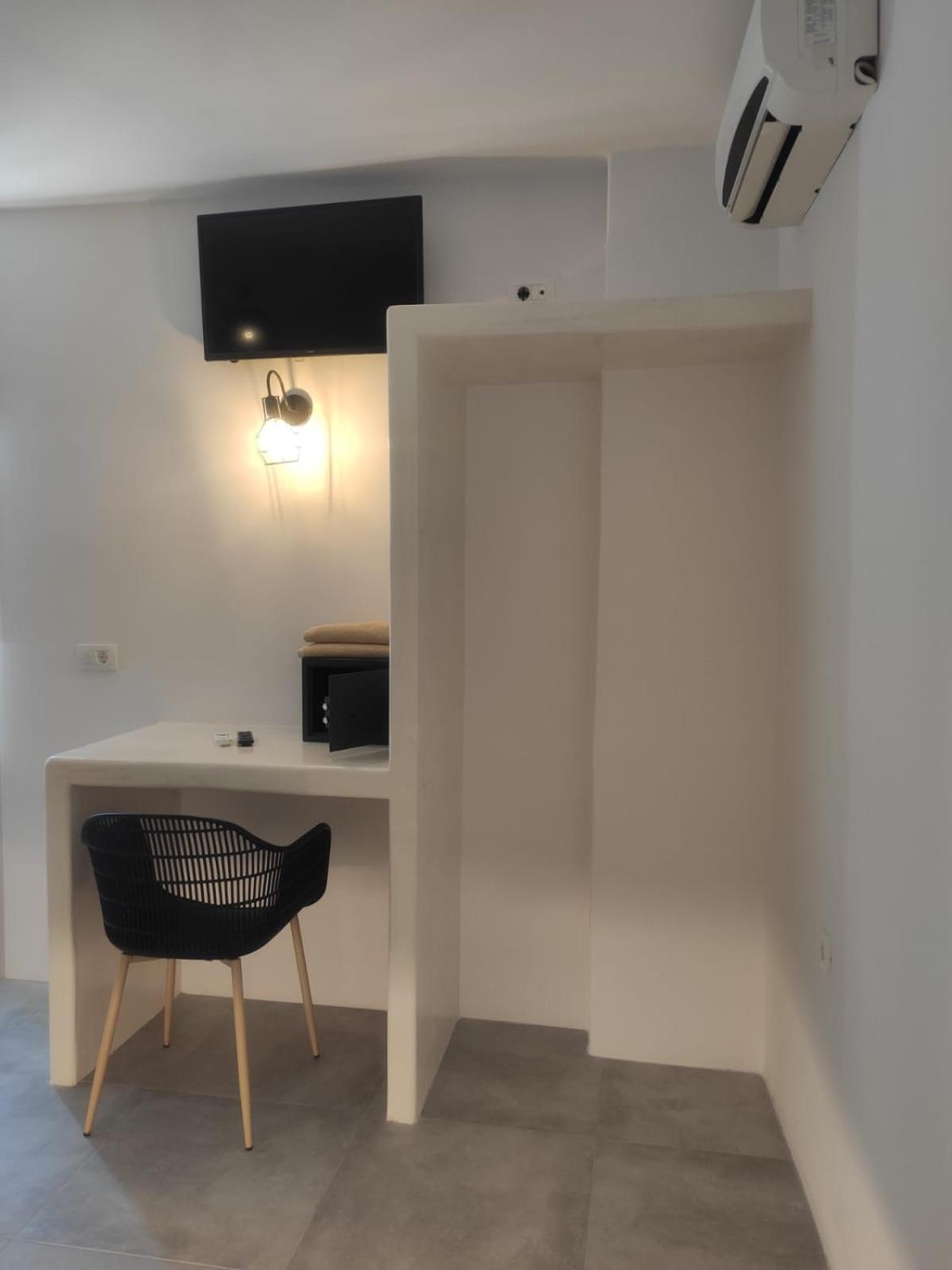 White Lily Suites & Lofts - Adults Only 16 Plus Perivolos  Exterior foto